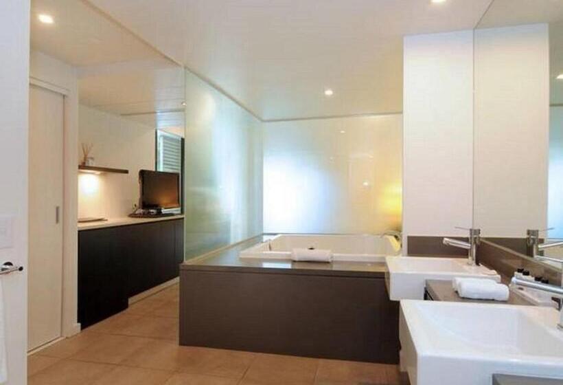Студио Стандарт Вид на Сад, Luxury Apartments At Temple Resort And Spa Port Douglas