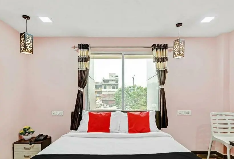 デラックストリプルルーム, Capital O  Soni Inn
