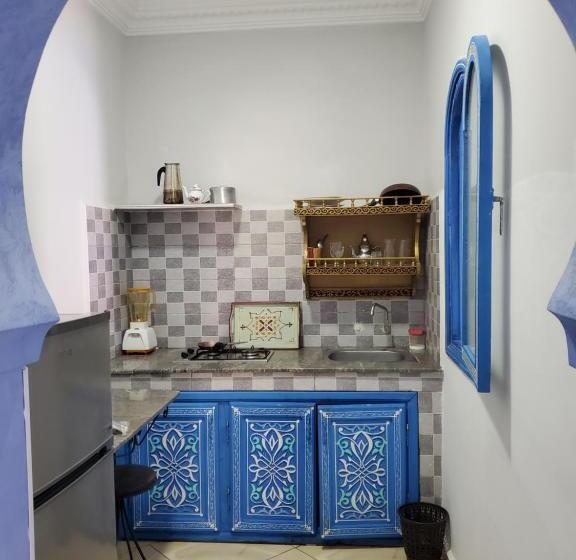 آپارتمان 1 خوابه همکف, Blue City