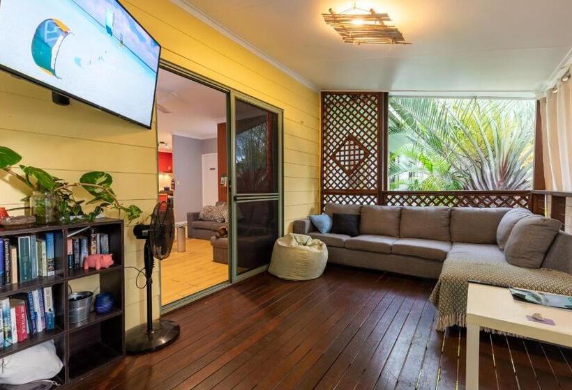 이코노미 룸, Kitesurf 1770 Beach House