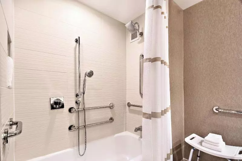 キングサイズベッドのスタンダードルーム, Austin Marriott North