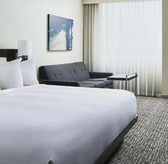 غرفة قياسية سرير كينج لذوى الإحتياجات الخاصة, Austin Marriott North