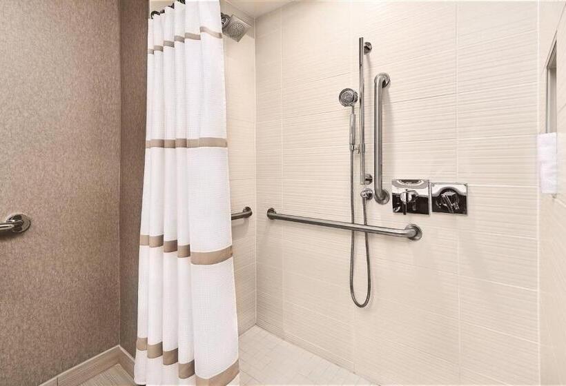 Стандартный Номер Кровать Кинг, Cleveland Marriott East