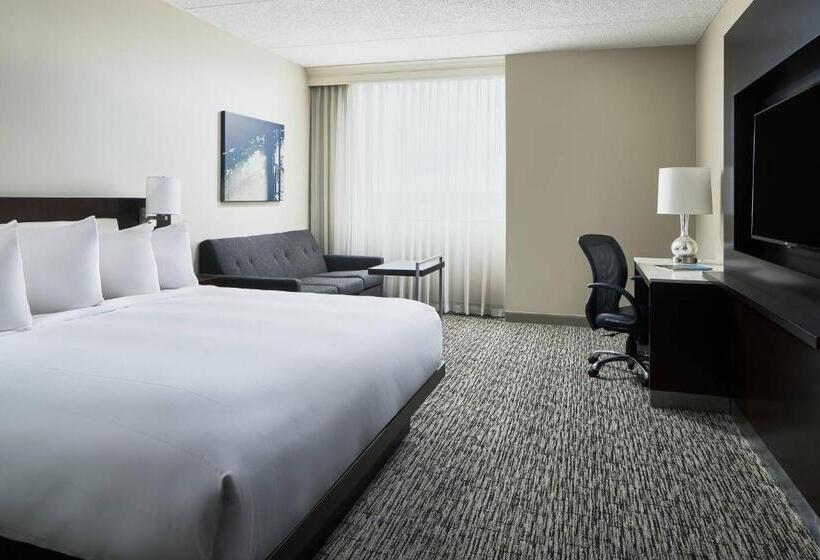 غرفة قياسية سرير كينج, Cleveland Marriott East