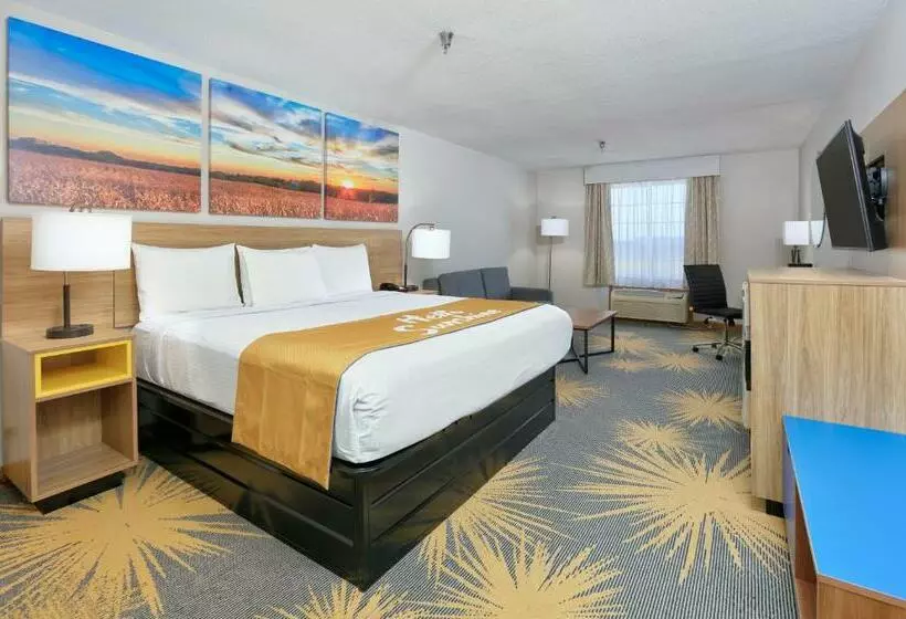 キングサイズベッドのスタンダードルーム, Days Inn By Wyndham Tunica Resorts