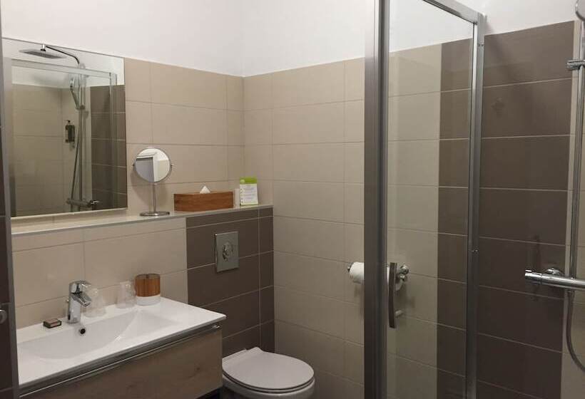 חדר סטנדרט, Du Pont Vieux