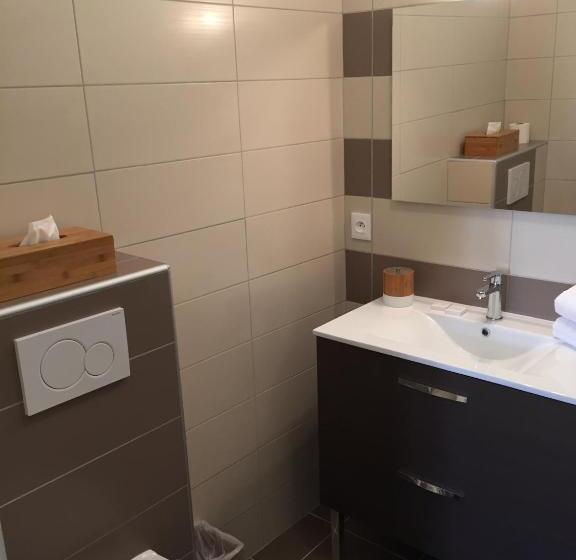 חדר יוקרתי, Du Pont Vieux