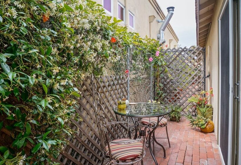 غرفة ديلوكس, Harbor House Inn