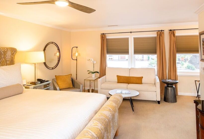 غرفة ديلوكس, Harbor House Inn