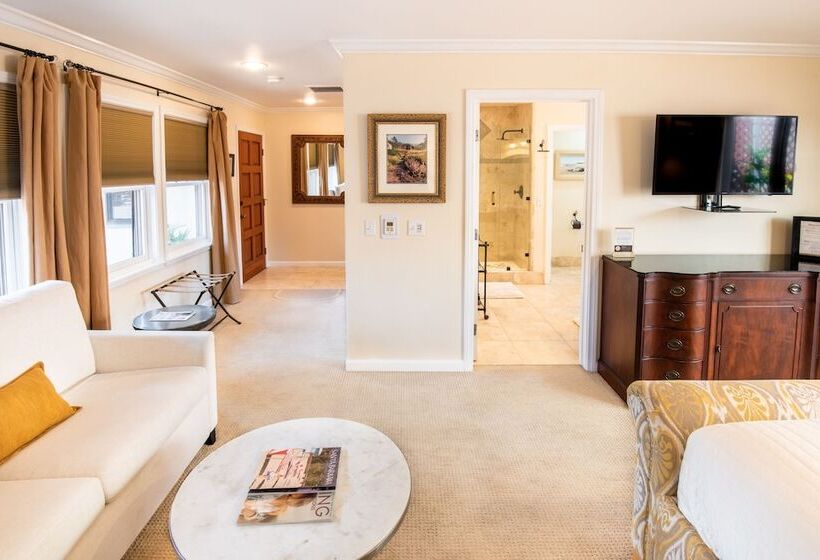 غرفة ديلوكس, Harbor House Inn