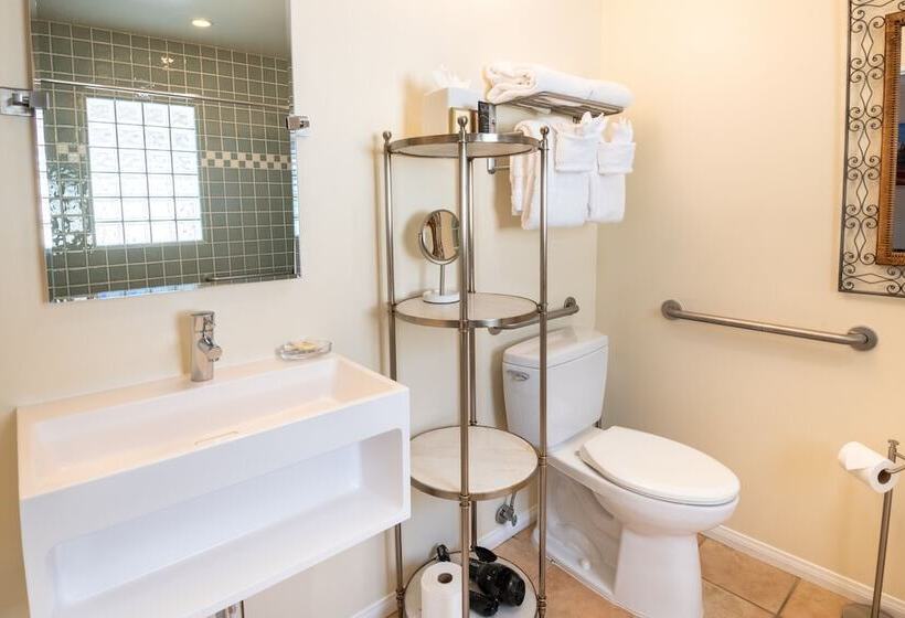 غرفة ديلوكس, Harbor House Inn