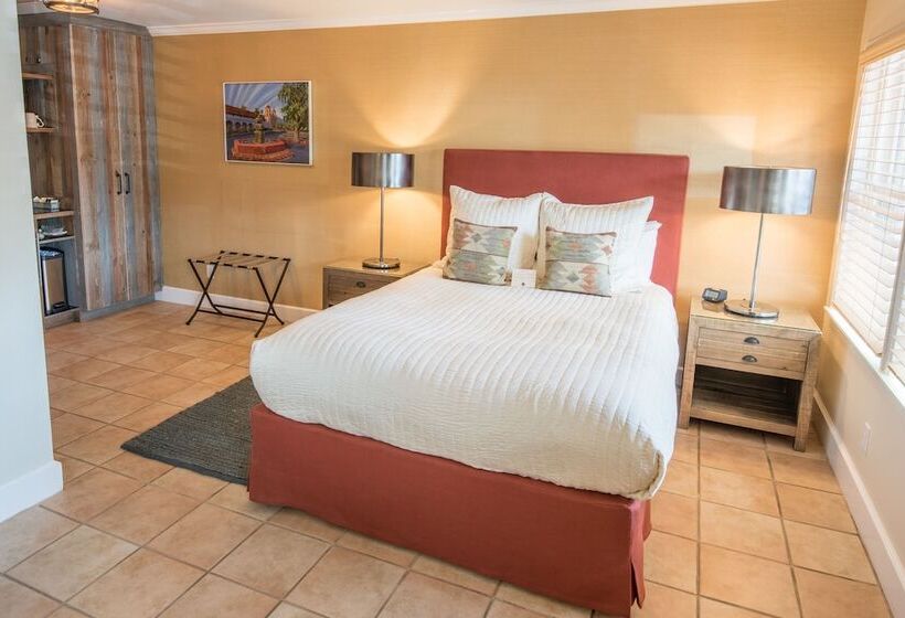 غرفة ديلوكس, Harbor House Inn