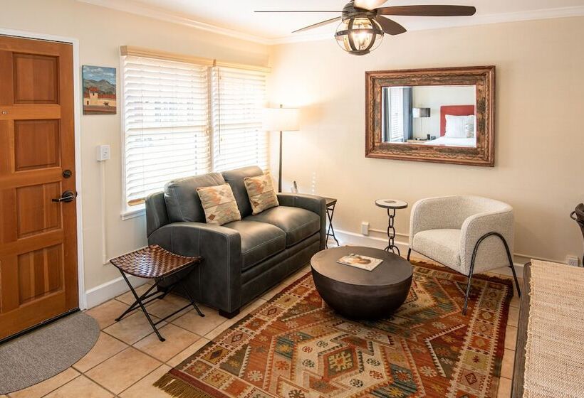 غرفة ديلوكس, Harbor House Inn