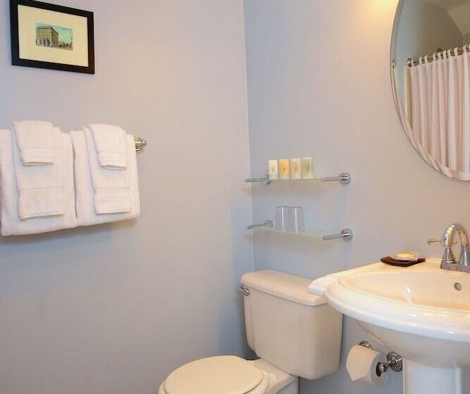 スーペリアールーム, Jailhouse Inn