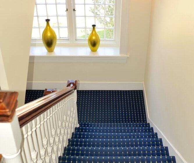 スーペリアールーム, Jailhouse Inn