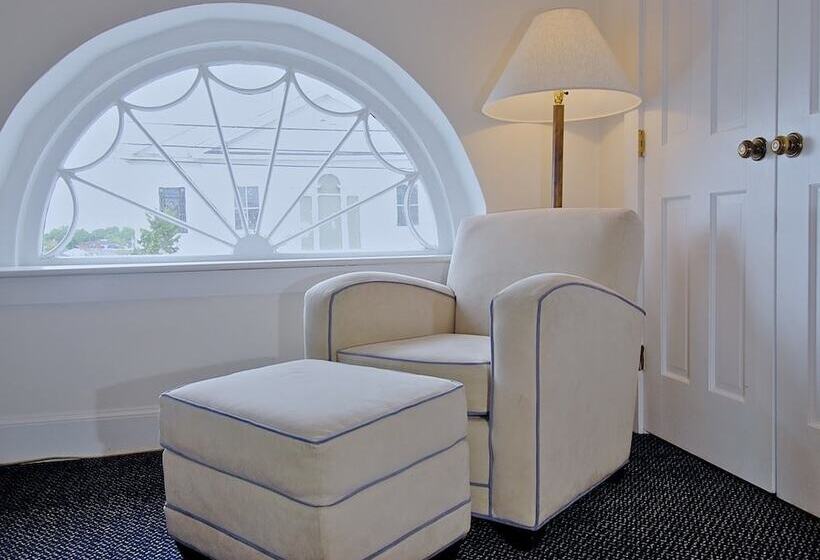 プレミアムルーム, Jailhouse Inn