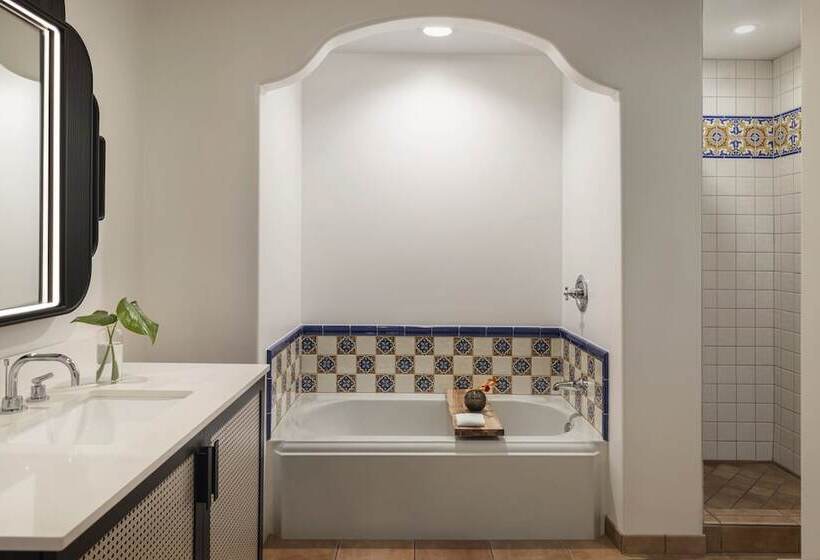 جناح, Kimpton Canary Hotel, An Ihg