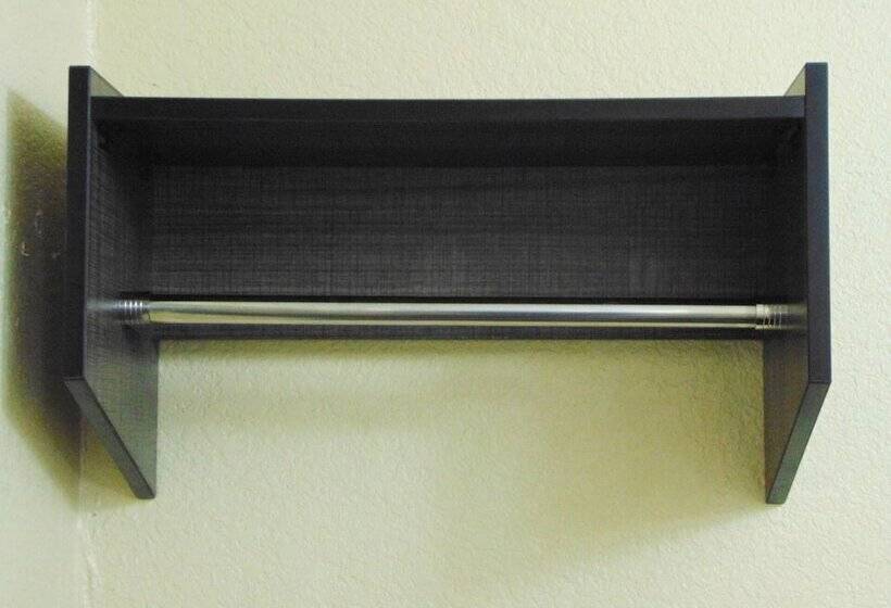 غرفه قياسيه سريرين مزدوجين, Knights Inn Antioch