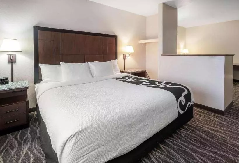 Deluxe Suite King Bed, La Quinta By Wyndham Belgrade   Bozeman Airport
