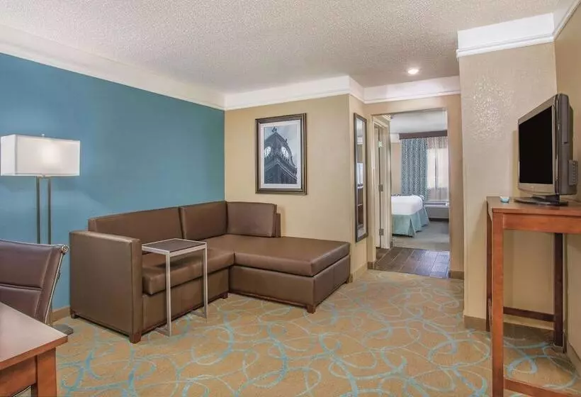 デラックスルーム, La Quinta By Wyndham Elizabethtown