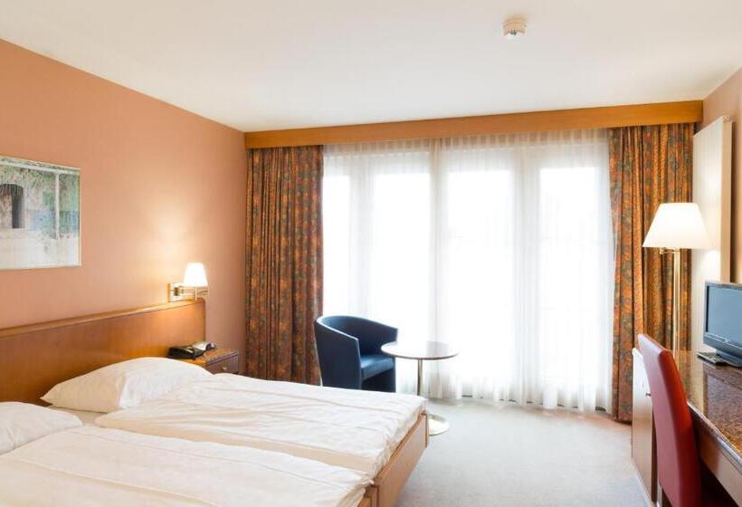 غرفة قياسية فردية, Le Cedre