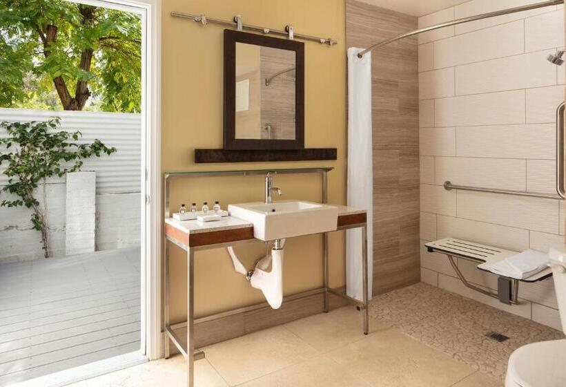 חדר דחוקס עם מיטת קינג, Movie Colony Hotel   Adults Only