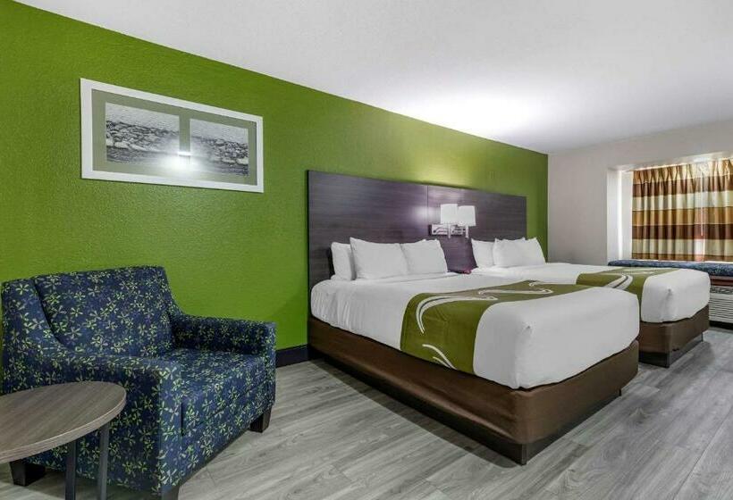 Люкс, Quality Inn & Suites Longview I20