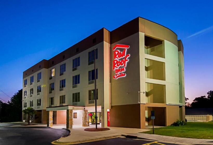 غرفة ديلوكس, Red Roof Inn & Suites Fayetteville  Fort Bragg