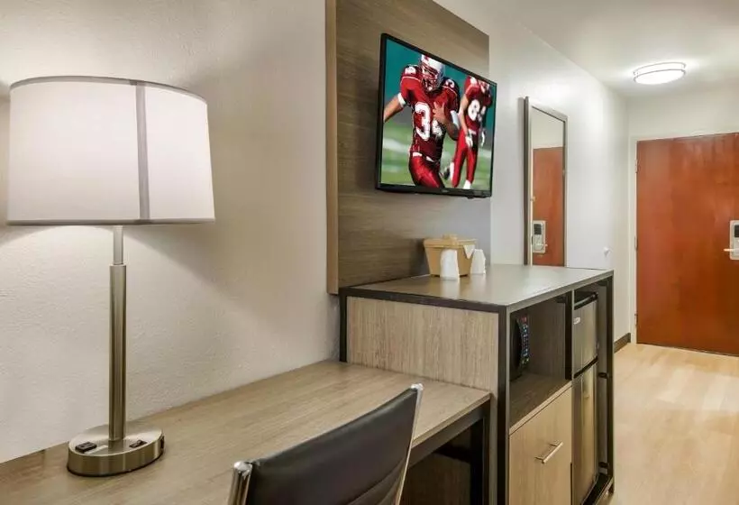 デラックスルーム, Red Roof Inn Plus+ & Suites Savannah – I 95