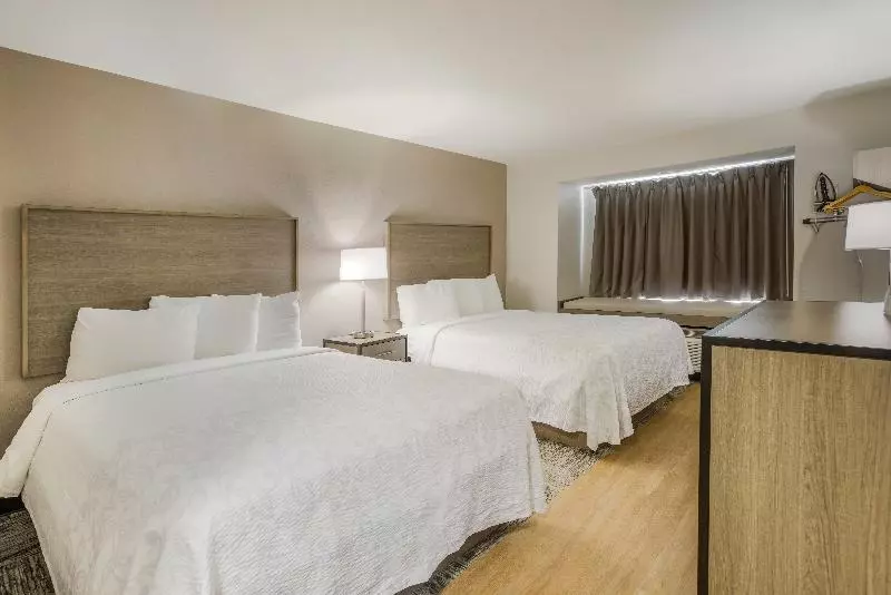 デラックスルーム, Red Roof Inn Plus+ & Suites Savannah – I 95