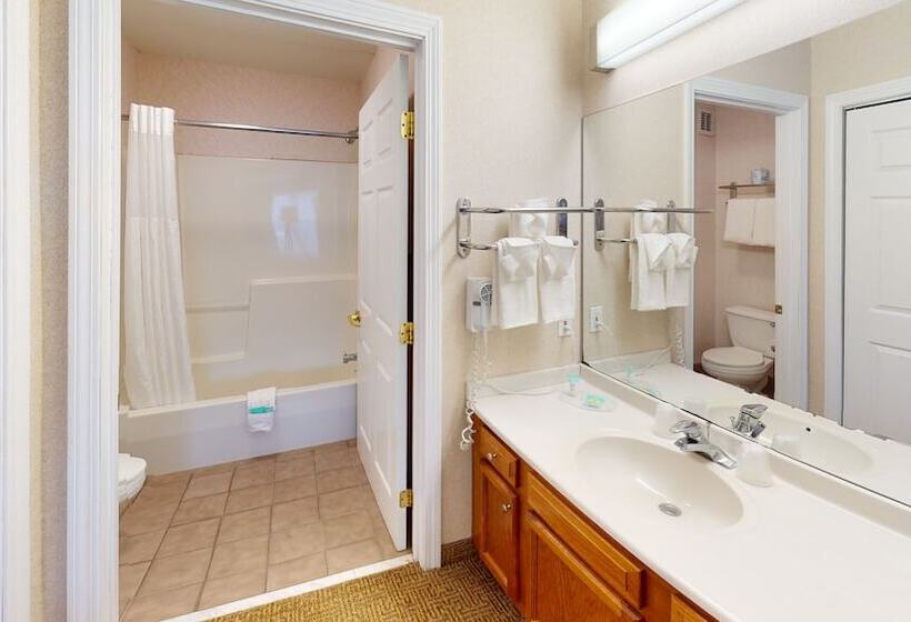 جناح, Smart Suites, Ascend Hotel Collection