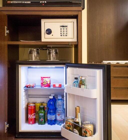 اتاق خانوادگی, Stadio