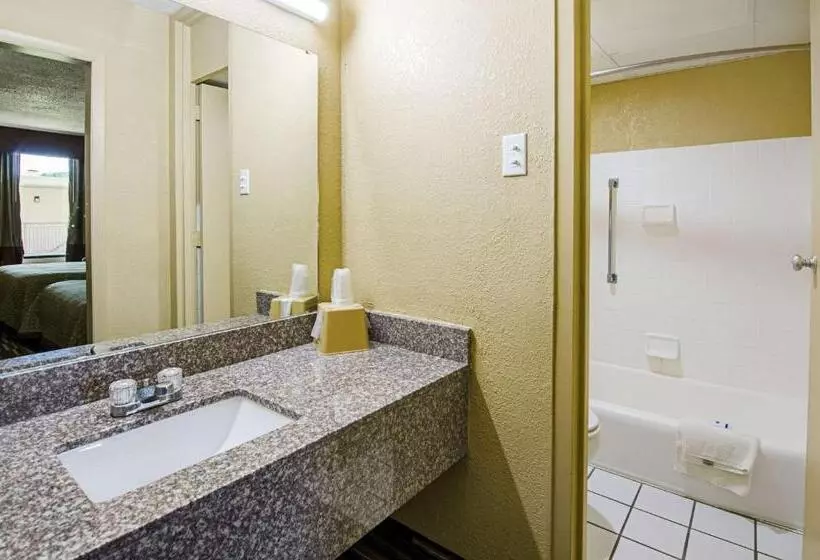 ２ダブルベッドのスタンダードルーム, Travel Inn Bristol Near State Street