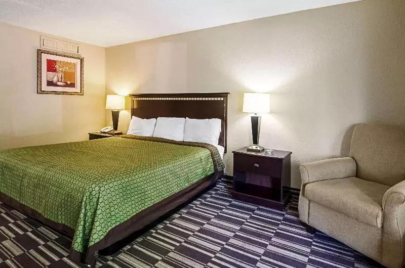 キングサイズベッドのスタンダードルーム, Travel Inn Bristol Near State Street