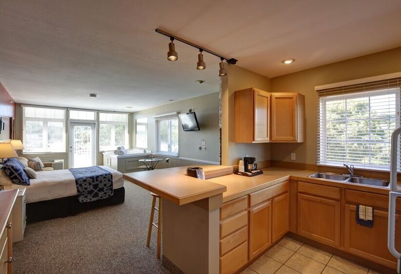 豪华湖景房, Weathervane Inn