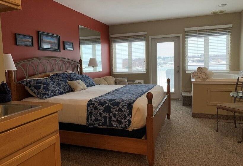 豪华湖景房, Weathervane Inn