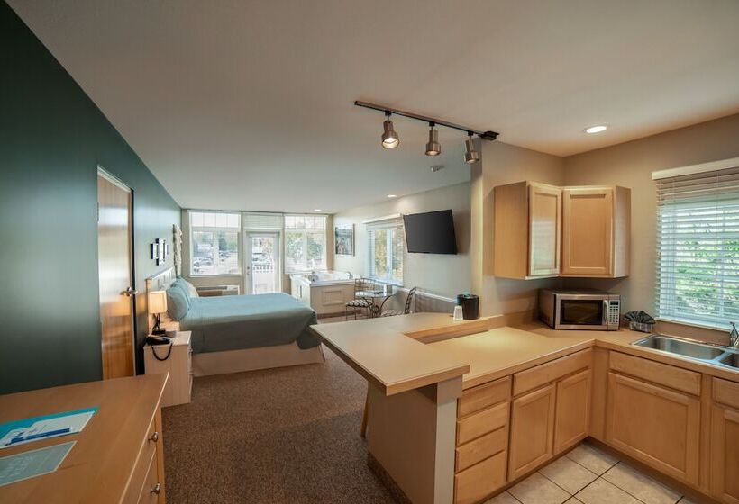 豪华湖景房, Weathervane Inn