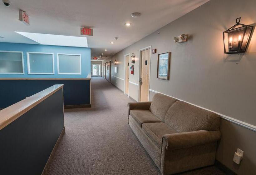 标准间, Weathervane Inn