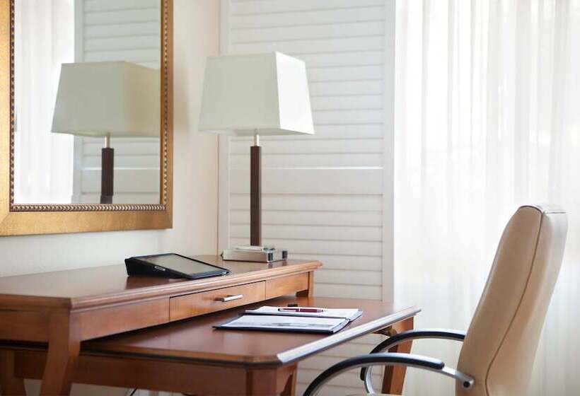 غرفه قياسيه سريرين مزدوجين, West Palm Beach Marriott