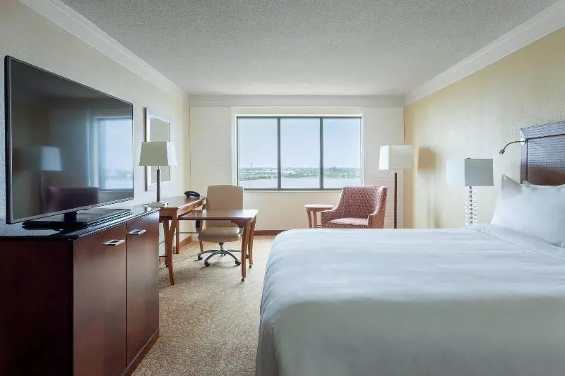 اتاق استاندارد با تخت بزرگ, West Palm Beach Marriott