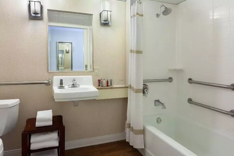 اتاق استاندارد با تخت بزرگ, West Palm Beach Marriott