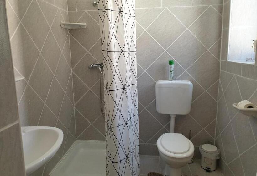 スーペリアトリプルルーム, Főnix Panzió