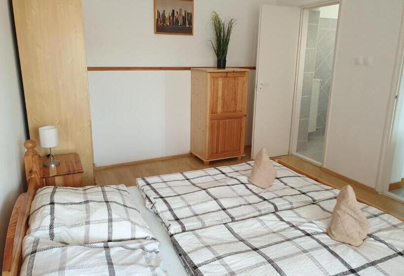 スタンダードルーム, Főnix Panzió