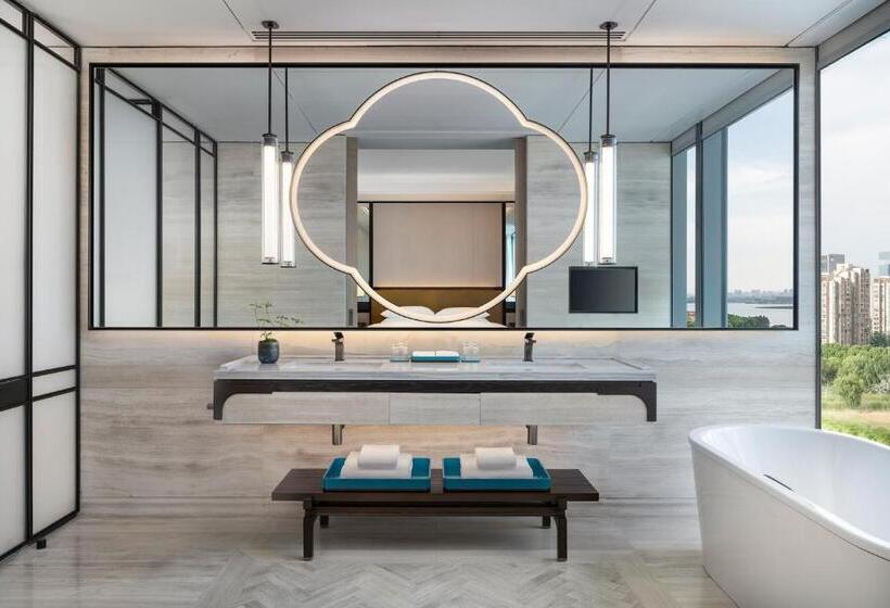 Номер Deluxe Кровать Кинг, Park Hyatt Suzhou