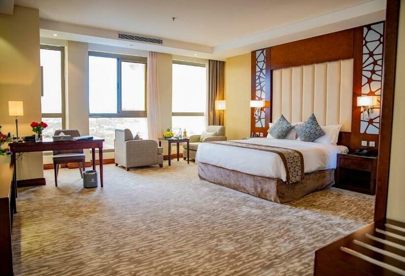 غرفة سوبيريور سرير كينج, Sarwat Park