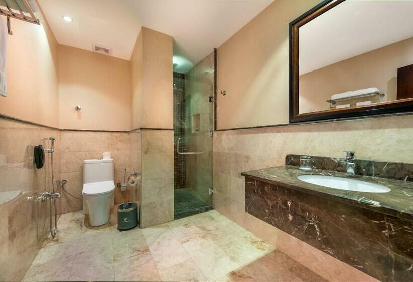 غرفة سوبيريور سرير كينج, Sarwat Park