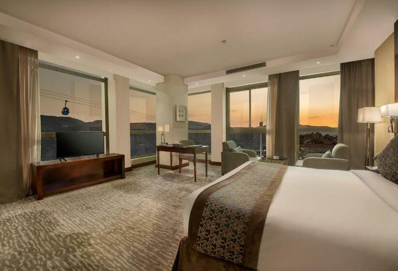 غرفة سوبيريور سرير كينج, Sarwat Park