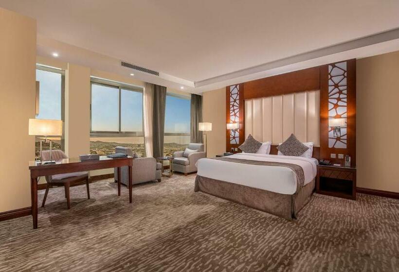 غرفة سوبيريور سرير كينج, Sarwat Park