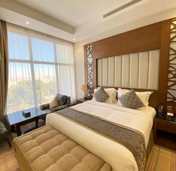 جناح, Sarwat Park