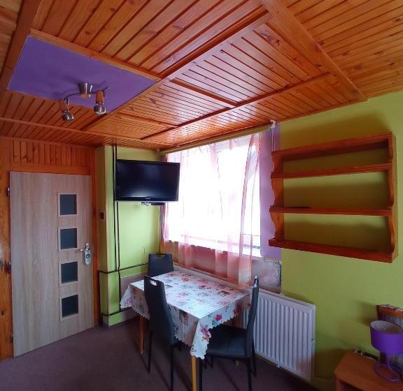 غرفة عائلية, Penzión Skitour